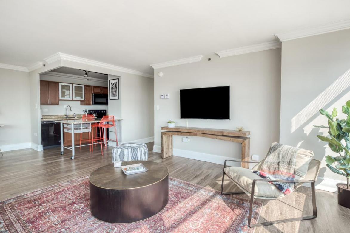 Cozysuites 800 Tower 1Br With Gym! 10 路易斯威尔 外观 照片