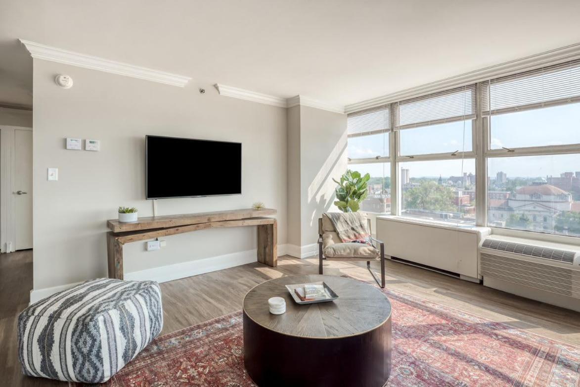 Cozysuites 800 Tower 1Br With Gym! 10 路易斯威尔 外观 照片
